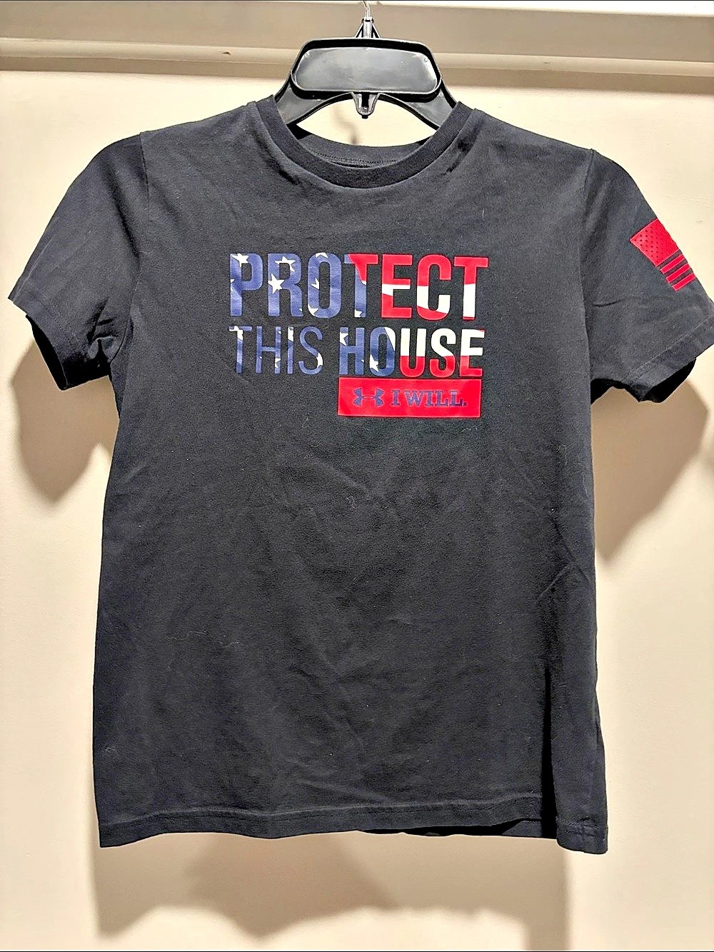 Under Armour Protect This House HeatGear T-Shirt boys Black & Red Medium Tee